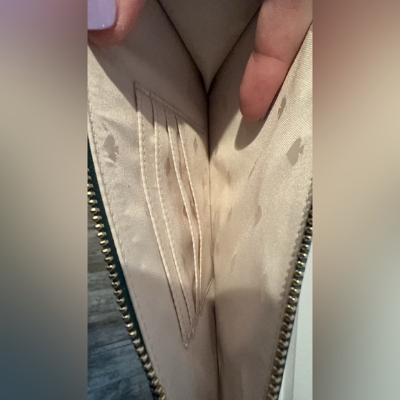 Kate Spade Green Wristlet - Medium Size - Picture 6 of 7